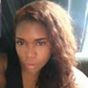 Meet your Posher, Janelle